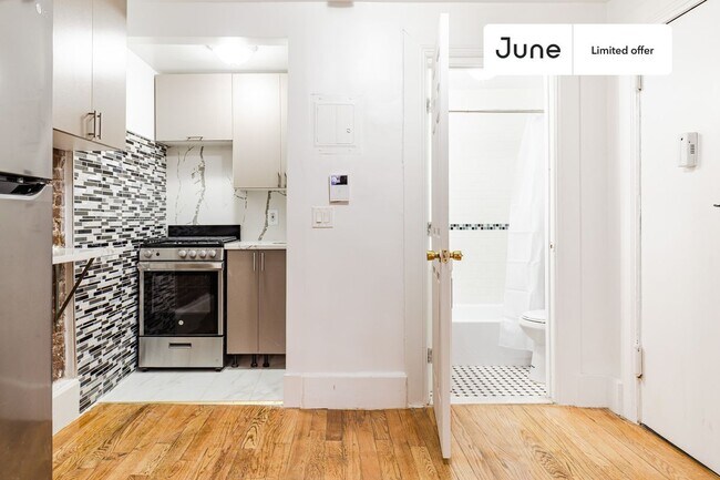Building Photo - 42 W 88th St