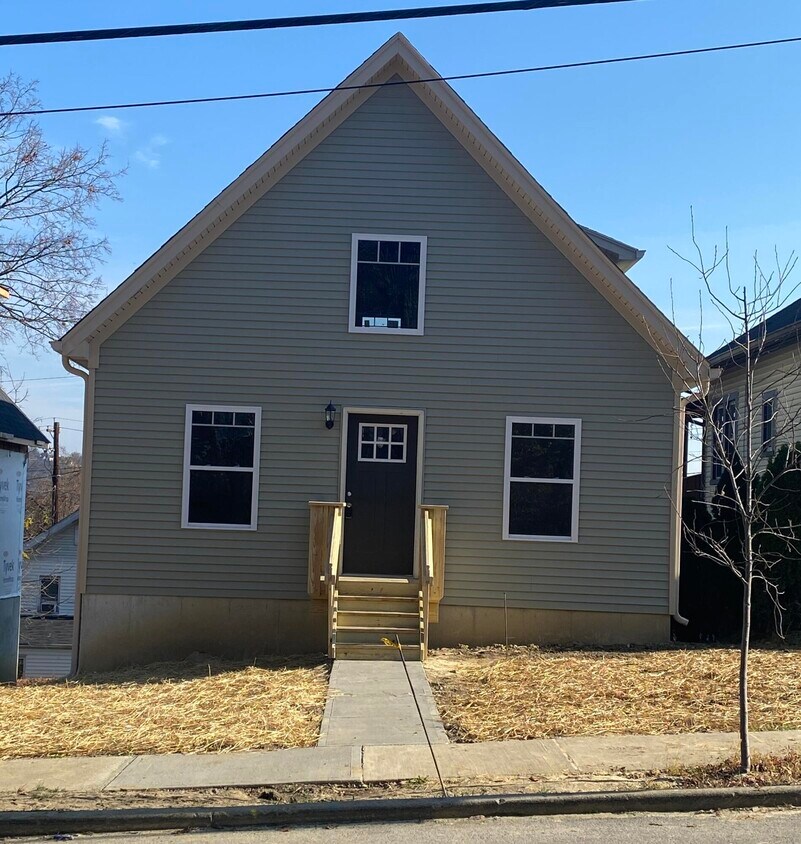 Primary Photo - 2508 Warren St
