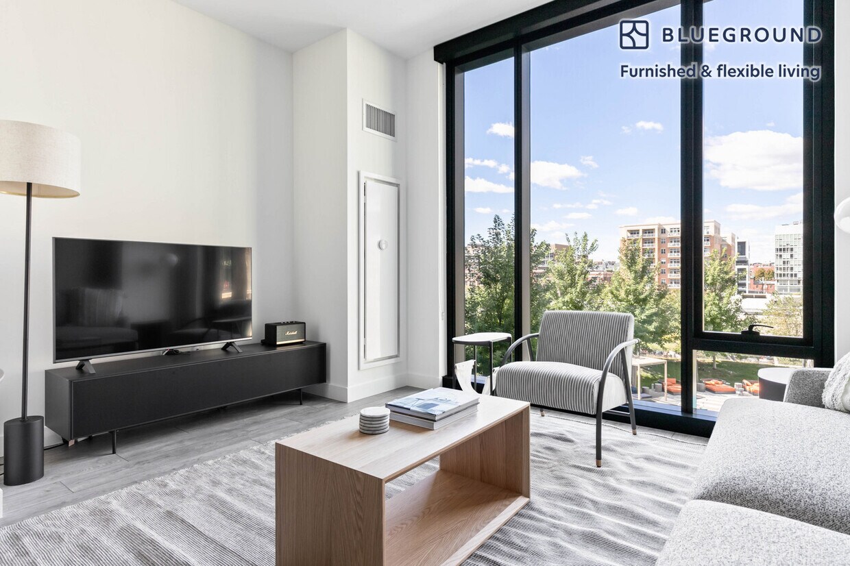 Foto principal - 834 W Monroe St