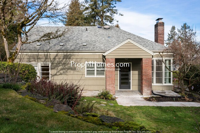 Building Photo - Timeless Updated Home in South Burlingame!...