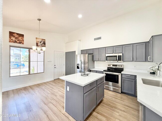 Foto del edificio - 14917 W Lamoille Dr