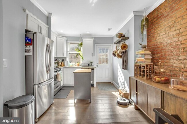 Foto del edificio - 2531 Collins St