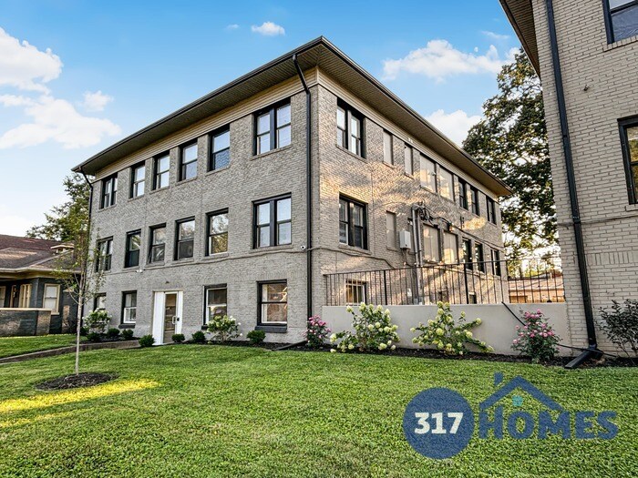 Foto principal - 3466 Carrollton Ave