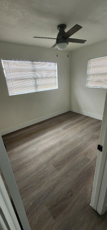 Foto del edificio - 1197 W 35th St