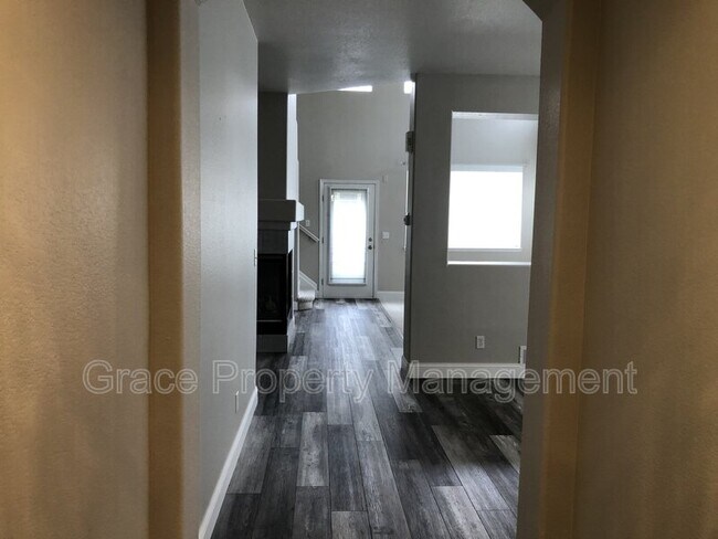 Foto del edificio - 16426 E 117th Ct