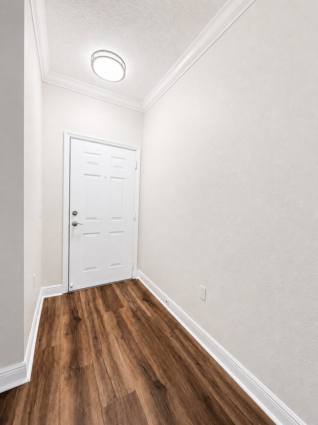 Foto del edificio - Upgraded 2Bedrooms/2Baths condo in a vibrant lifestyle Winter Garden community!