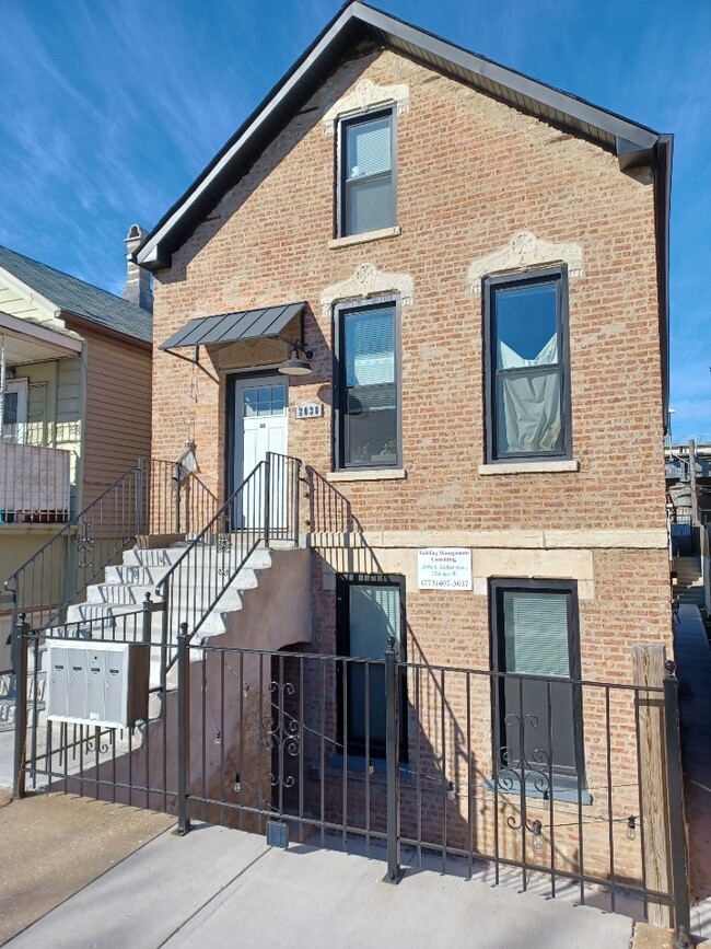 Building Photo - 2030 W 21st St