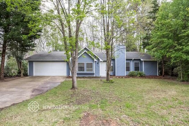 Building Photo - 2460 Deerfield Dr