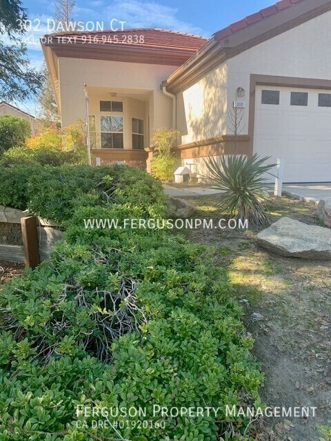 Building Photo - 302 Dawson Ct