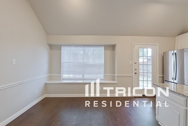 Building Photo - 11313 Newport Dr