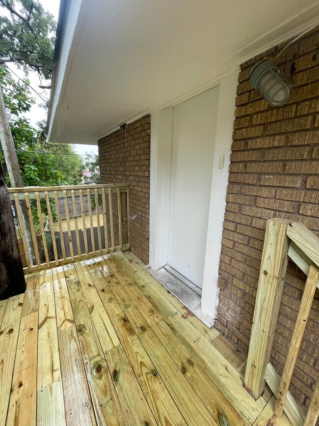 Foto del edificio - 720 1/2 N Main st Apt A