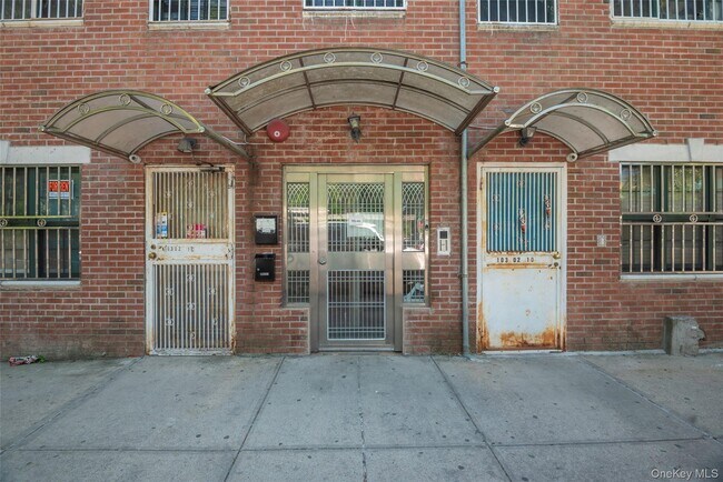 Building Photo - 103-02 42nd Ave