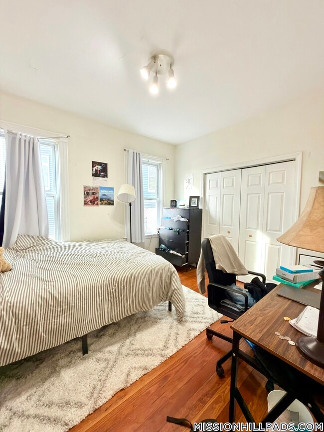 Foto del edificio - 18 Lawn St