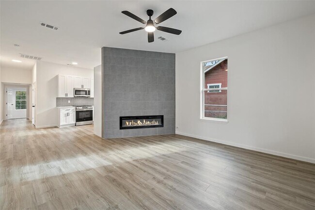 Foto del edificio - 707 W 7th St