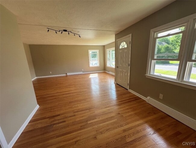 Building Photo - 311 Hartford Pl