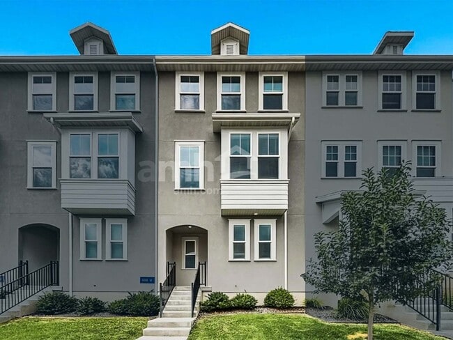 Building Photo - 6016 S Jordan Pkwy W
