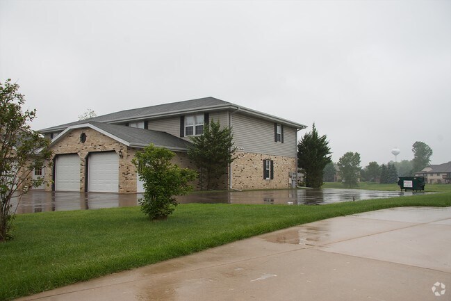 Building Photo - 151 Glen Hill Dr