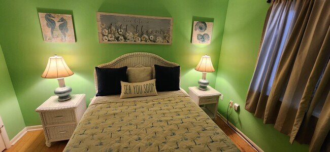 Foto del edificio - 5505 Sun Harbor Rd