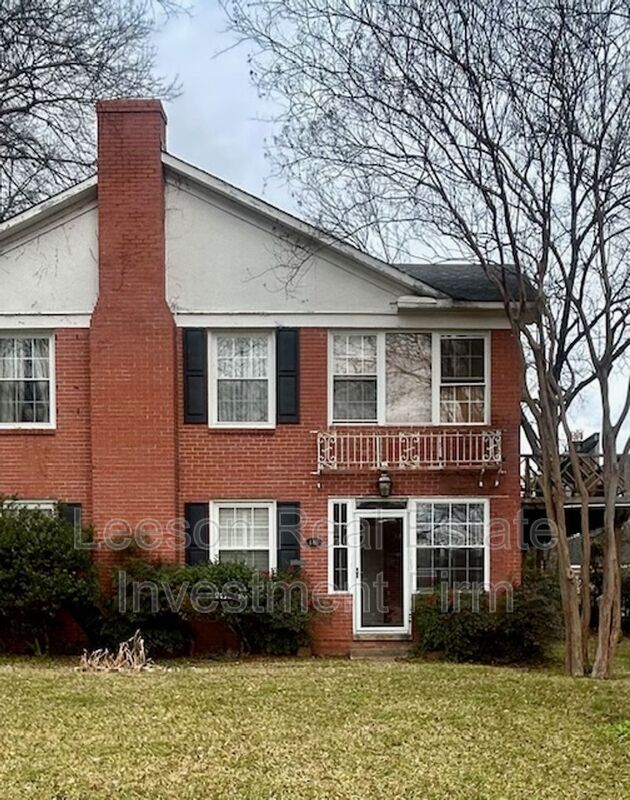 Foto del edificio - 446 Forest Ave