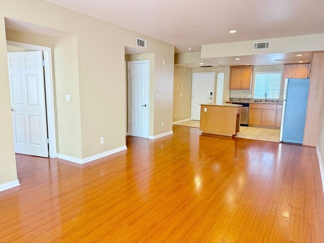 Building Photo - 4609 Kester Ave
