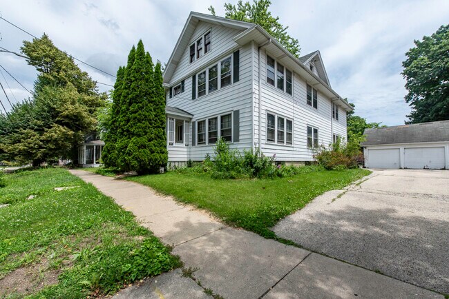 Foto del edificio - 419 Hickory St