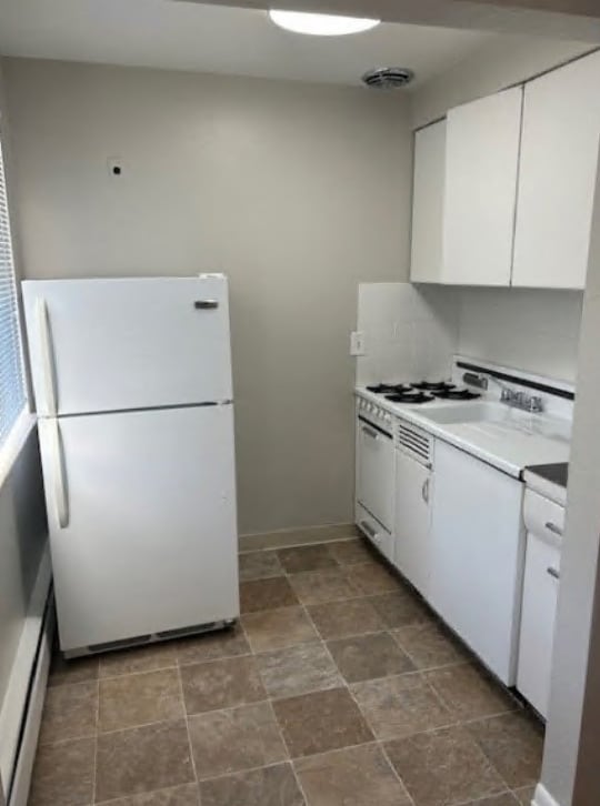 Foto del edificio - Karen Jean Apartments