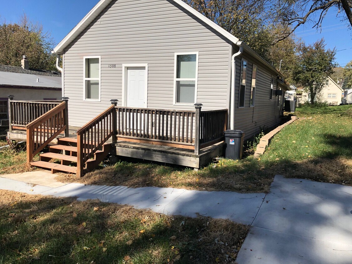 Foto principal - 1508 Washington St