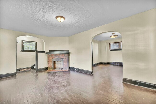 Foto del edificio - 1148 La Croix Ave