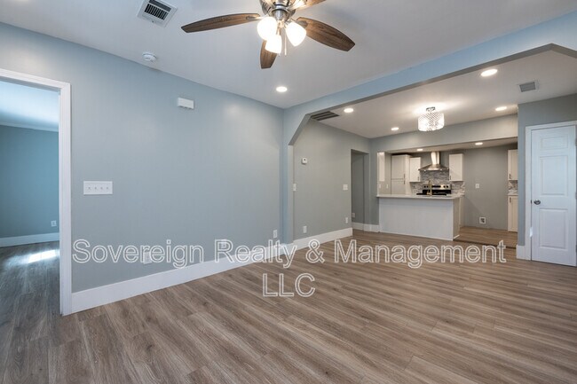 Foto del edificio - 2227 Telhurst St SW