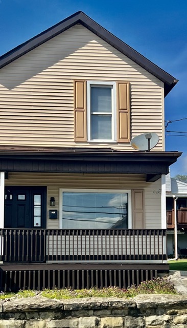 Primary Photo - 915 Scott Ave