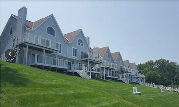 Building Photo - 4611 Cleveland Rd E
