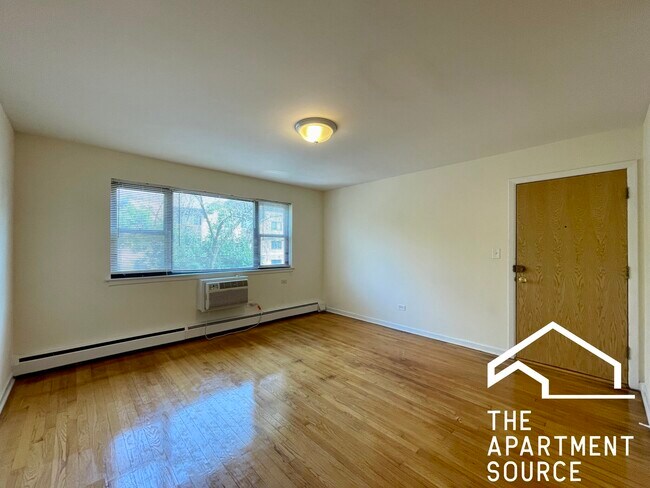 Foto del edificio - 6002 N Kenmore Ave
