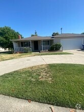 Building Photo - 1510 Bellevue Rd
