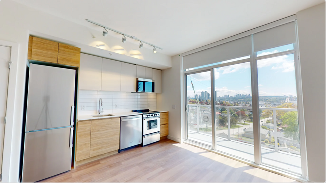 Building Photo - 444 Kootenay St