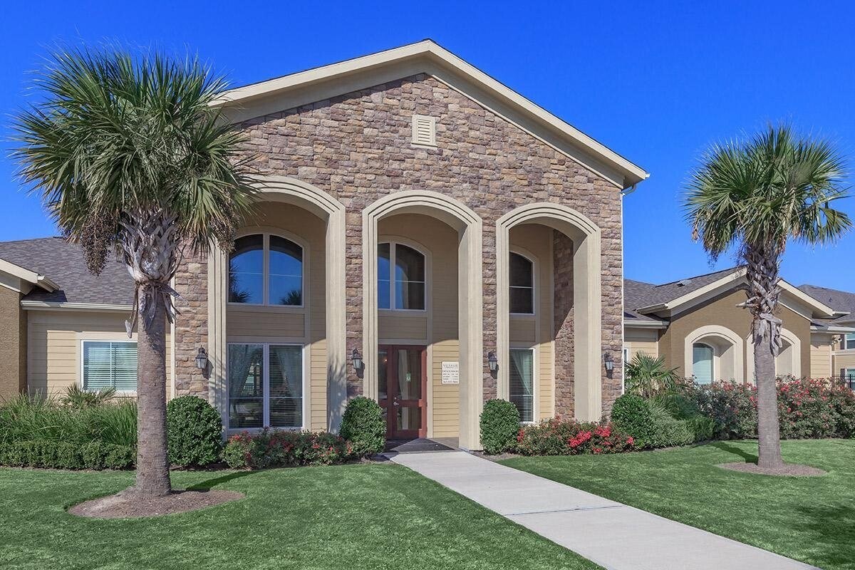 Foto principal - 332 Independence Dr