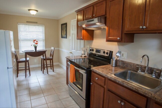 Foto del edificio - 1915 Walker Ave