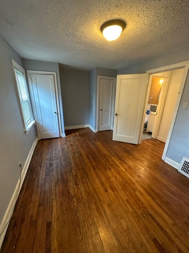 Foto del edificio - 5668 Geer