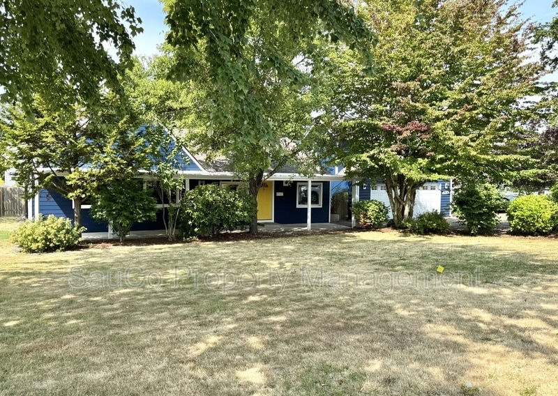 Primary Photo - 6543 SE Borwick St