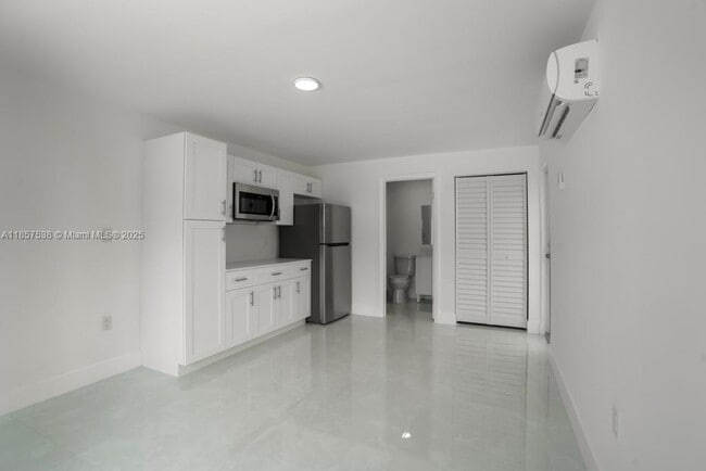 Building Photo - 1116 NW 51st Terrace