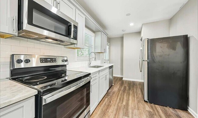 Foto del edificio - 1092 Longshore Dr
