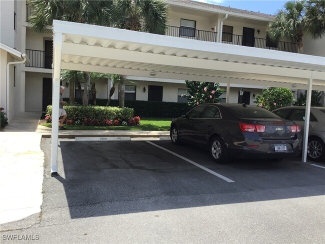 Foto del edificio - 440 Fox Haven Dr