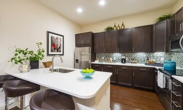 Building Photo - 14401 Mackilsee Ln