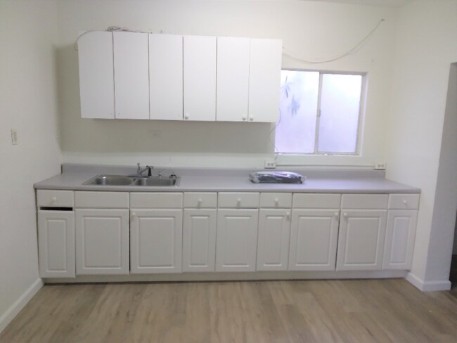 Foto del edificio - 34220 Cheseboro Rd