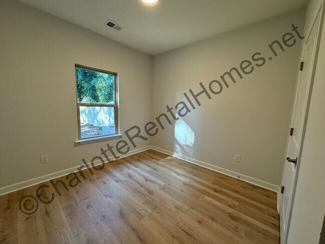 Foto del edificio - New Construction Single Family Home!