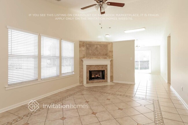 Foto del edificio - 1024 Salmon River Dr