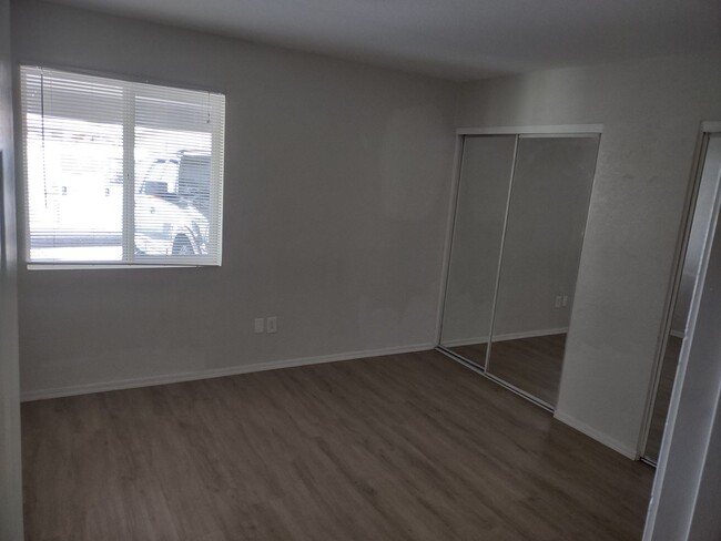 Foto del edificio - Two Bed Two Bath Single Story Town-Home in...