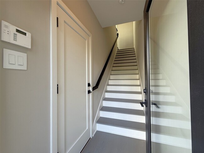 Foto del edificio - 1015 E 27th St