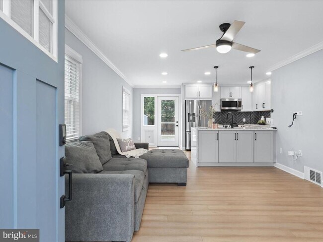 Foto del edificio - 2203 Arlington Terrace