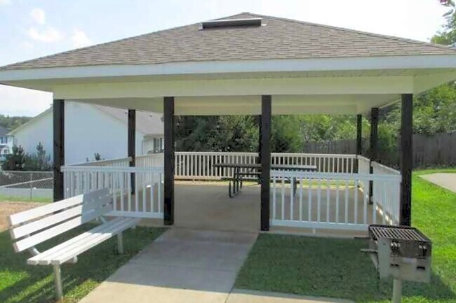 Foto del edificio - Beaver Hollow Apartments