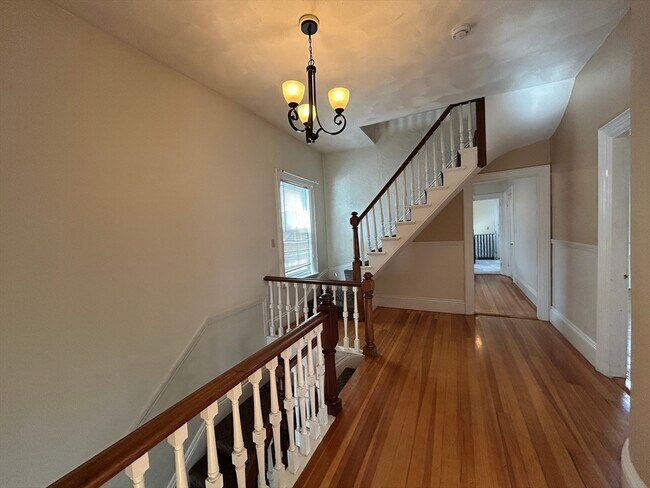 Foto del edificio - 107 Lincoln Ave